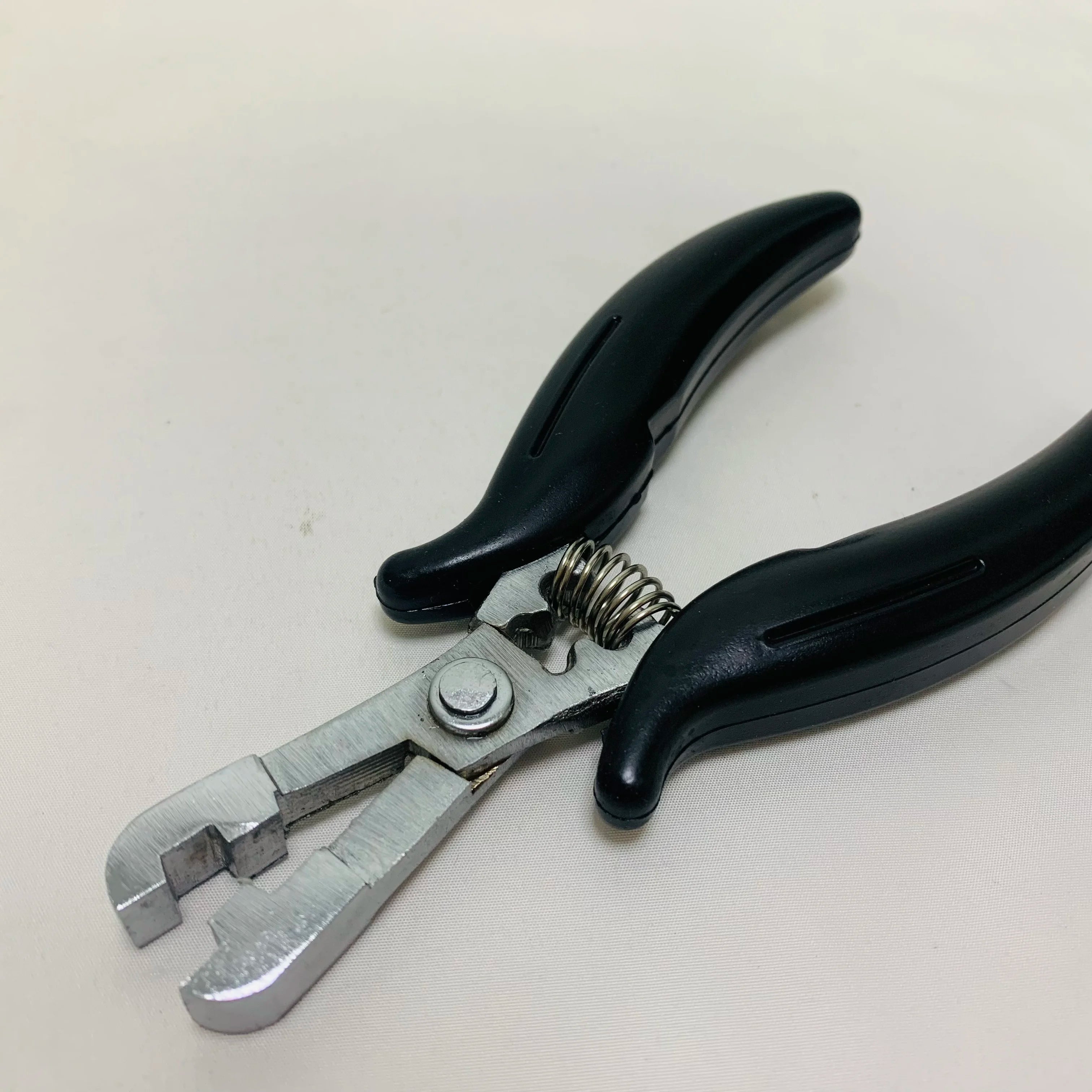 Red Hair Extensions Pliers Multifunctional Micro Beads Remover for I Tip/Nano Beads Hair Extensions Professional Salon Tool
